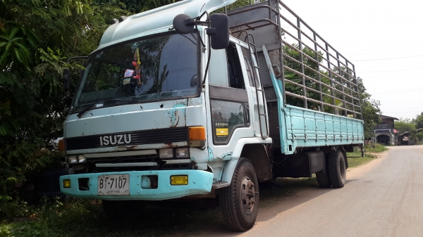 6ล้ออีซูชุล๊อคกี้  ยาว6.50เมตร  เบครทิฟฟี่  พวงมาลัยพาวเวอร์ เครื่อง175  ทะเบียนพร้อมโอน