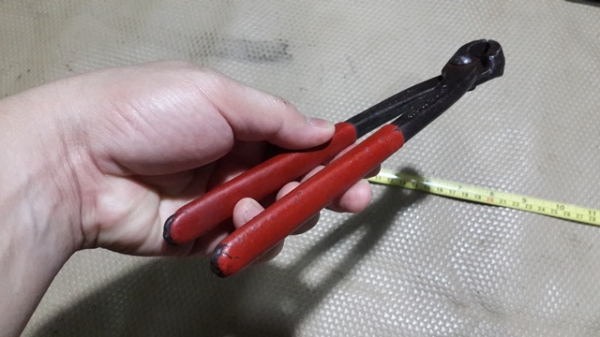 คีมปากนกแก้ว Germany