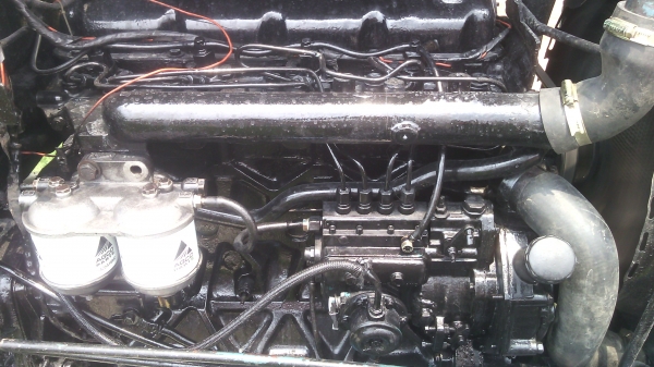 ขายรถไถฟอร์ด6600เสื้อลายพร้อมใช้พร้อมจดทะเบียนโอนราคา345000