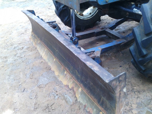 ขายตามสภาพ TS90 เกียข้างกลองใหญ่ เครื่องดี เกียดี ปั้มไฮดรอลิคดี ทะเบียนไม่ขาด ปีล่ะ  50 บาท พร้อมลุยงานหนัก