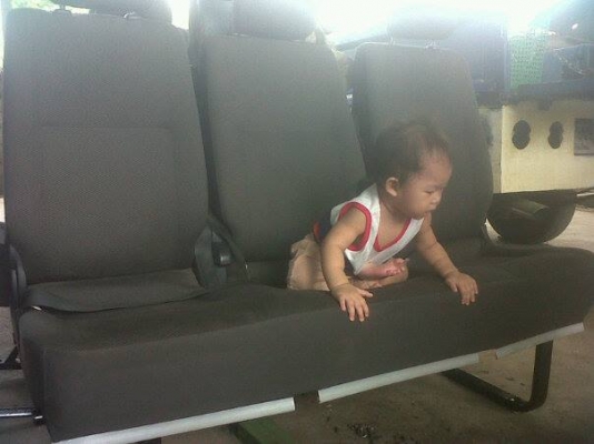 เบาะรถตู้ ถอดจากรถป้ายแดง เบาะรถตู้ ถอดจากรถป้ายแดง