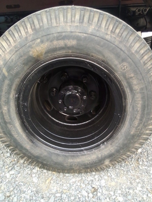 ขายหกล้อโตโยต้าBU87เครื่อง115แรงม้า รถสวยพร้อมใช้ ยางดี คัสซีสวย เครื่องแน่น เฟืองท้ายน๊อต6ตัว ยาว4.40เมตร กว้าง2เมตร ทะเบียนพร้อมโอน