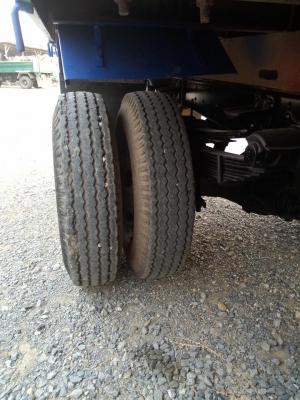 ขายหกล้อโตโยต้าBU87เครื่อง115แรงม้า รถสวยพร้อมใช้ ยางดี คัสซีสวย เครื่องแน่น เฟืองท้ายน๊อต6ตัว ยาว4.40เมตร กว้าง2เมตร ทะเบียนพร้อมโอน