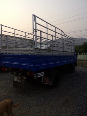 ขายหกล้อโตโยต้าBU87เครื่อง115แรงม้า รถสวยพร้อมใช้ ยางดี คัสซีสวย เครื่องแน่น เฟืองท้ายน๊อต6ตัว ยาว4.40เมตร กว้าง2เมตร ทะเบียนพร้อมโอน