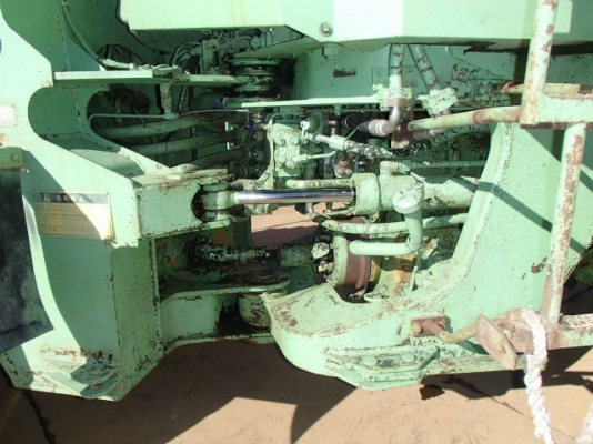 ขายรถตัก CAT 936E นำเข้าจากญี่ปุ่น ซีเรียลสูง 2,XXX. สวยมากครับ 090-986-2521 อ๊อบ