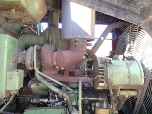 ขายรถตัก CAT 936E นำเข้าจากญี่ปุ่น ซีเรียลสูง 2,XXX. สวยมากครับ 090-986-2521 อ๊อบ