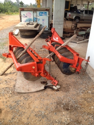 (ขายหมดแล้ว)ผานพรวน ตราช้าง6/22.ใส่ 36-47 แรง ผานLCS