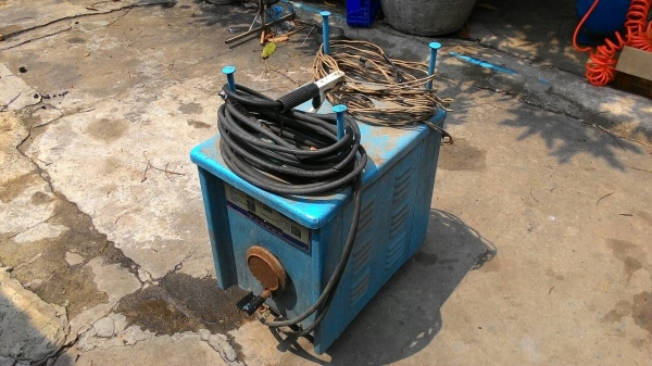 ตู้เชื่อมไฟฟ้า makita 300 A coil ทองแดงแท้