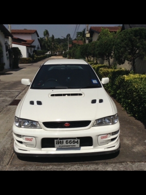 Subaru Impreza รถสวยสภาพดี Subaru Impreza รถสวยสภาพดี