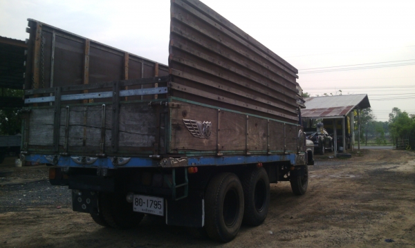 ISUZU  สิบล้อหัวยาว  165  แรง  พวงมาลัยเพาเวอร์  เครื่องดี  ครัชชีสวย