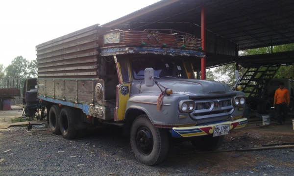 ISUZU  สิบล้อหัวยาว  165  แรง  พวงมาลัยเพาเวอร์  เครื่องดี  ครัชชีสวย