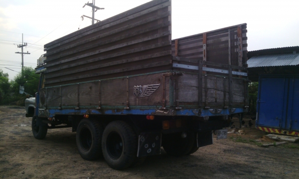 ISUZU  สิบล้อหัวยาว  165  แรง  พวงมาลัยเพาเวอร์  เครื่องดี  ครัชชีสวย