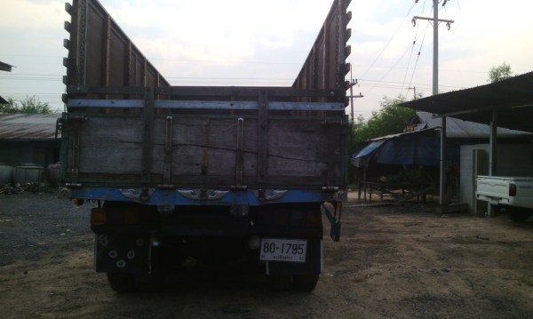 ISUZU  สิบล้อหัวยาว  165  แรง  พวงมาลัยเพาเวอร์  เครื่องดี  ครัชชีสวย