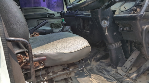 ขายรถหัวลาก 10 ล้อ 2 เพลา ISUZU 270 ปี.46 ขายตามสภาพ รถใช้งานอยู่ ราคา.1100000 ต่อรองครับ