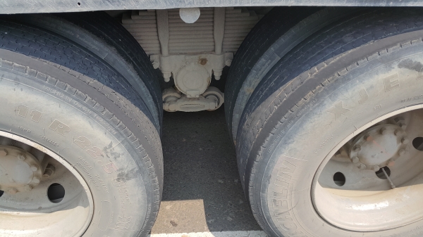 ขายรถหัวลาก 10 ล้อ 2 เพลา ISUZU 270 ปี.46 ขายตามสภาพ รถใช้งานอยู่ ราคา.1100000 ต่อรองครับ