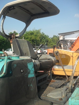 ขายรถขุด KOBELCO SK 045 เก่าญี่ปุ่น ขายรถขุด KOBELCO SK 045 เก่าญี่ปุ่น