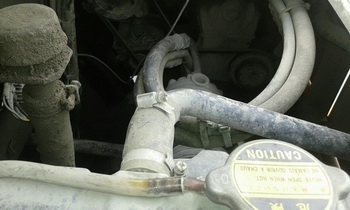 ขาย รถดูดฝุ่น  กวาดขยะ ทำความสะอาด  เครื่องเบนชิน 2 สูบ toyotaพร้อมใช้งาน