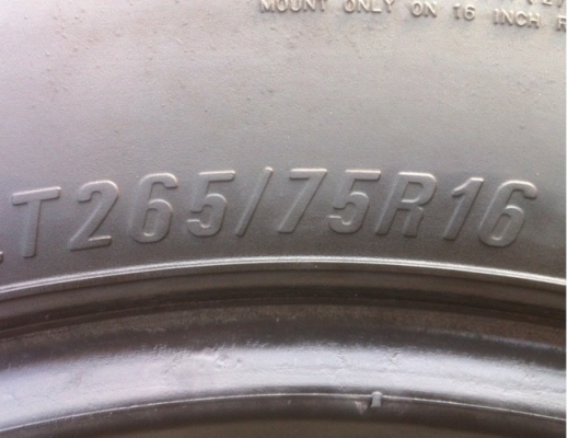 ขายยาง mud maxxis buckshot 265/75/16 สภาพสวย ขายยาง mud maxxis buckshot 265/75/16 สภาพสวย