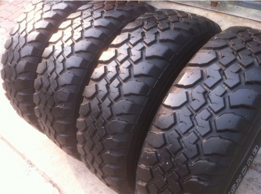 ขายยาง mud maxxis buckshot 265/75/16 สภาพสวย ขายยาง mud maxxis buckshot 265/75/16 สภาพสวย