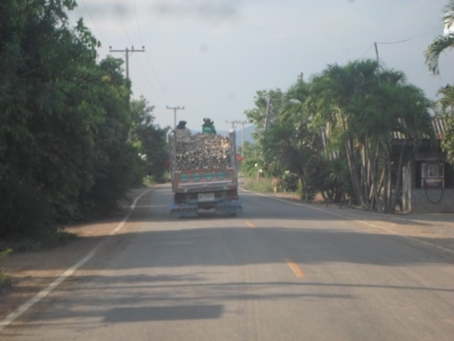 ขายแล้วครับไปส่ง จ.อุดรธานี ขอบคุณ truck2hand ช่องทางขายรถครับ