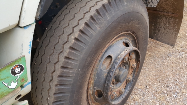 ขายรถ 10 ล้อ 2 เพลา กระบะเหล็กดั้ม อู่.เสรีชัย HINO FM3MNLD ปี.39 ไฟฟ้า มีระบบลาก รถสวย ราคา.1200000 สนใจรีบจองด่วน