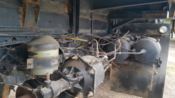 ขายรถ 10 ล้อ 2 เพลา กระบะเหล็กดั้ม อู่.เสรีชัย HINO FM3MNLD ปี.39 ไฟฟ้า มีระบบลาก รถสวย ราคา.1200000 สนใจรีบจองด่วน