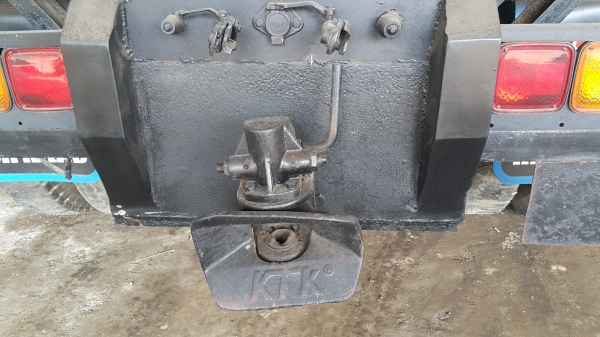 ขายรถ 10 ล้อ 2 เพลา กระบะเนียมดั้ม ISUZU นางฟ้า 240 ปี.39 รถสวย ราคา.1200000 สนใจรีบจองนะ