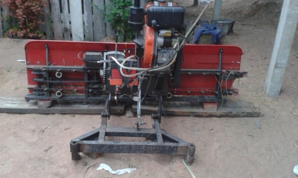 ขาย หัวเกี่ยวข้าวแบบเรียงราย กว้าง 1.80 เมตร 55,000 บาทครับ 089-9823649