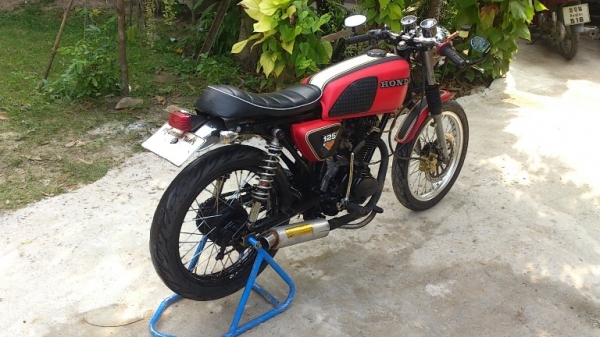 ขาย HONDA GL125 Cafe สภาพเอี่ยมๆสวยๆ ขาย HONDA GL125 Cafe สภาพเอี่ยมๆสวยๆ