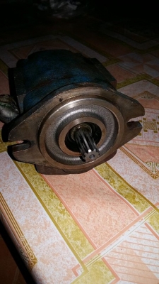 ขายแม่ปั้มยกคอเกี่ยว อีตั้น 23