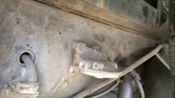 ขายรถล่อง 10 ล้อ เพลาเดียว FL177LA กระบะเหล็ก เครื่อง EH700 168 แรงม้า เบรคทิฟฟี่ พวงมาลัยพาวเวอร์ ทะเบียนเต็มพร้อมโอน ราคาต่อรองได้ครับ