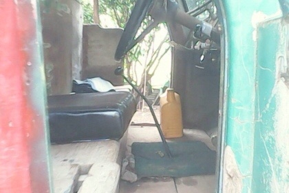 ISUZU TX 185 HP PD6 รถหัวยาวสิบล้อเพลาเดียว ช่วงล่างเพลาเดียวของ FUSO เทรลเลอร์ท้ายลาดขึ้นรถแบ็คโฮร PC 120 รถสภาพดีพร้อมลากพร้อมบรรทุกได้เลยครับ เครื่องยนต์ 185 แรงเครื่องแรงดีสุดครับยังไม่แจ้งลงเล่มนะครับ ภายในเก๋งคอนโซลครบ พวงมาลัยธรรมดา ช่วงล่างคัชซีไม