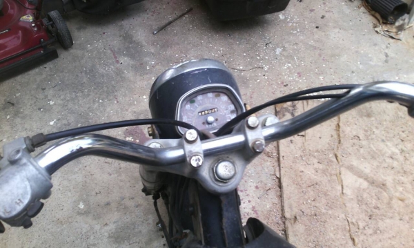 ขายรถเครื่องhondaรุ่นเก่า2สูบตามสภาพ