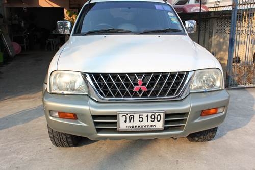 รถสวย สภาพดี พร้อมใช้งาน รถสวย สภาพดี พร้อมใช้งาน