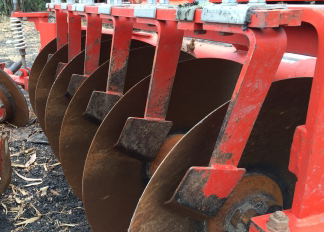 ตราช้าง 6x24 นิ้วครับ