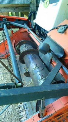 ขายรถเกี่ยวข้าวKUBOTA DC60เอกสารเล่มทะเบียน สภาพพร้อมใช้งาน เครื่องดี ช่วงล่างเต็ม สภาพพร้อมลุยงาน ตู้ดี