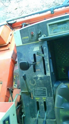 ขายรถเกี่ยวข้าวKUBOTA DC60เอกสารเล่มทะเบียน สภาพพร้อมใช้งาน เครื่องดี ช่วงล่างเต็ม สภาพพร้อมลุยงาน ตู้ดี