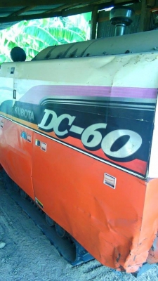 ขายรถเกี่ยวข้าวKUBOTA DC60เอกสารเล่มทะเบียน สภาพพร้อมใช้งาน เครื่องดี ช่วงล่างเต็ม สภาพพร้อมลุยงาน ตู้ดี
