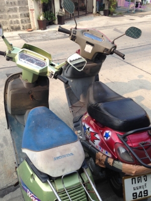 เหมา/แยก JRD Quest 125 และ Honda Lead เหมาหมด 6500 บาท