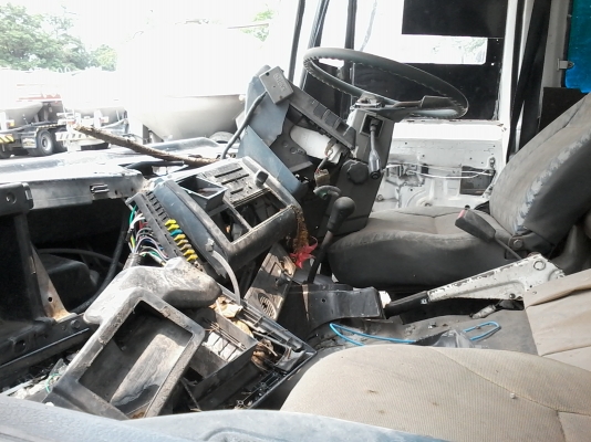 ขายด่วนครับ รถอุบัติเหตุ ROCK175 FVZ12NY เต้าปูน 1 เพลา พร้อม เล่มทะเบียน (ขายตามสภาพครับ)