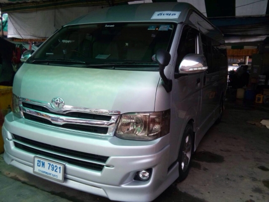 ใช้เงินรวมออกรถ 245,000 บาท กับรถ TOYOTA COMMUTER 2.5 ดีเซลล์ ปี 2012 แต่งวีไอพีแท้  แถมชุดแอร์ไมโครบัสให้อีก1 ชุด ราคารถ 949,000 บาทโทร 0922726669 ตันหยงค่ะ