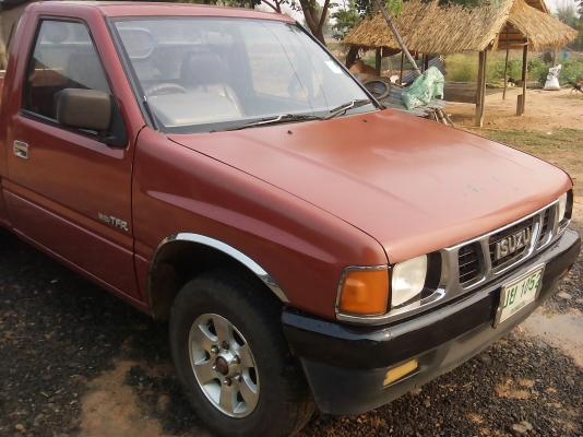 กะบะตอนเดียวisuzu tfr 90hp 2500ปี93 พไม่ เพาเวอร์  เครื่องดีมาก แคสซีสวย แอร์เย็นๆ ภายในสะอาด สวยงาม น่าใช้มากๆ