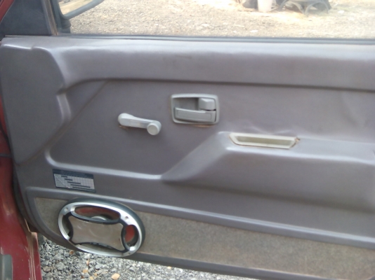 กะบะตอนเดียวisuzu tfr 90hp 2500ปี93 พไม่ เพาเวอร์  เครื่องดีมาก แคสซีสวย แอร์เย็นๆ ภายในสะอาด สวยงาม น่าใช้มากๆ