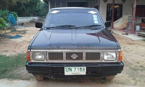 NISSAN ฝาแดง สภาพดี พร้อมใช้ NISSAN ฝาแดง สภาพดี พร้อมใช้