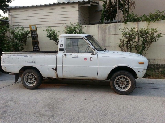 ขายมาสด้าแฟมมิเลีย4ขอช่วงสั้นเครื่องดีทะเบียนครบถูกๆ25000