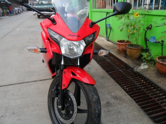 CBR 150R หัวฉีดปลายปี54 รถบ้านเดิมสนิทวิ่งน้อยไม่ล้มไม่ชน สภาพสวยย CBR 150R หัวฉีดปลายปี54 รถบ้านเดิมสนิทวิ่งน้อยไม่ล้มไม่ชน สภาพสวยย