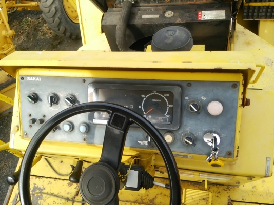 ขายรถบดล้อเหล็ก SAKAI SW750 สภาพสวยพร้อมใช้นำเข้าจากประเทศญี่ปุ่น ติดต่อ อำพล 090-9694506, 080-3031241