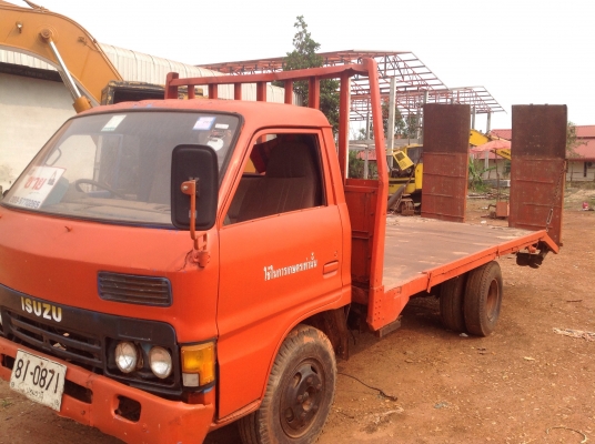 ขายรถลากหกล้อ 160,000.  0895770265  ไม่มีทะเบียน