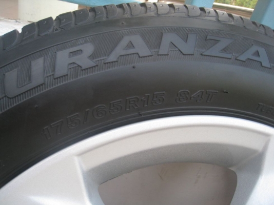 ขายล้อแม็ก Honda city 15"x5.5" 4รู100 et 45 +ยางปี 10 (081-3747940)