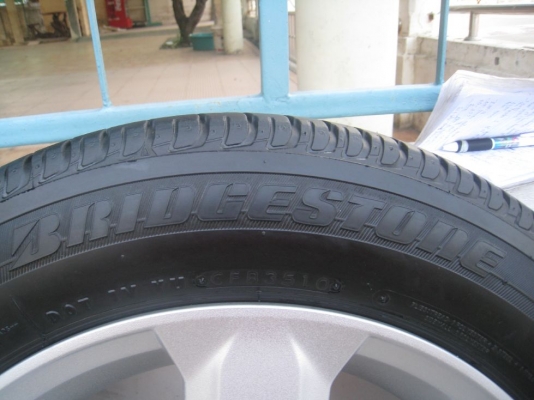 ขายล้อแม็ก Honda city 15"x5.5" 4รู100 et 45 +ยางปี 10 (081-3747940)